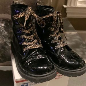 Girls size 3 fashion boots